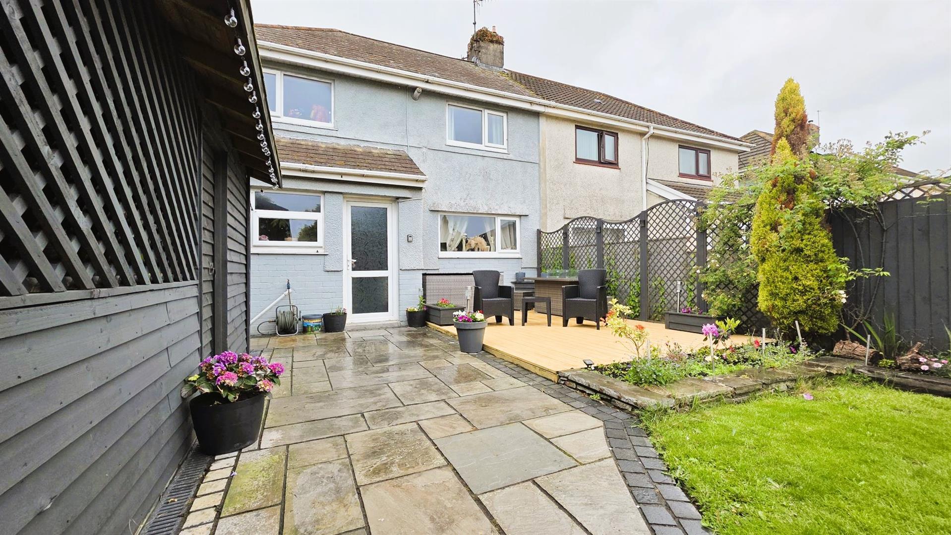 School Road, Llanelli, SA15 2AU